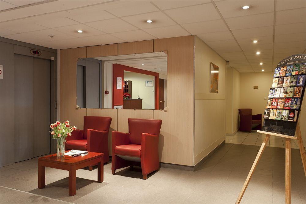 Zenitude Hôtel-Résidences La City Besançon Esterno foto